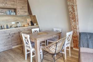 Una cocina o cocineta en ATTIC 7