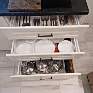 A kitchen or kitchenette at Palace3 Apartment