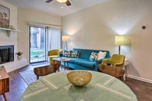 Gallery image of Graham Haus River Condo Walk to Schlitterbahn! in New Braunfels