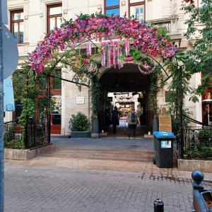 The facade or entrance of Palace3 Apartment