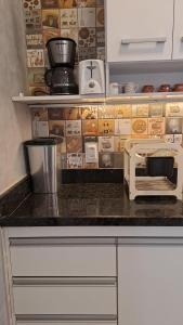 Kuchyň nebo kuchyňský kout v ubytování Artist apartment