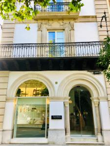 Hotel Tayko Sevilla的门面或入口