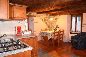 A kitchen or kitchenette at Casa della Nonna