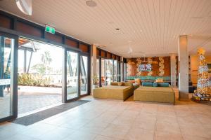 Χώρος καθιστικού στο Lava Hotel