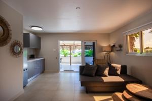 Köök või kööginurk majutusasutuses JT Curacao Apartments
