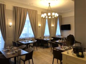 ห้องอาหารหรือที่รับประทานอาหารของ Milbor Hotel