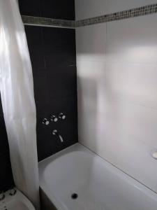 Ванная комната в Departamento de categoría MENDOZA