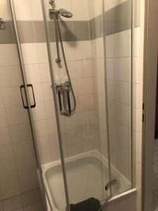 Kúpeľňa v ubytovaní MF City Apartment