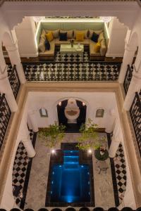 Bazén v ubytování Riad Espoir Spa Logement entier nebo v jeho okolí