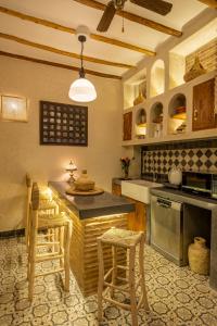 Kuchyň nebo kuchyňský kout v ubytování Riad Espoir Spa Logement entier