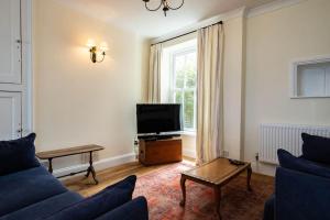 TV a/nebo společenská místnost v ubytování Bellevue, Port Isaac Bay Holidays