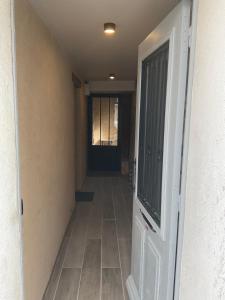 Gallery image of Maison atypique centre bourg 15kms du PDF et Parc Maulévrier in Mauléon +6 photos