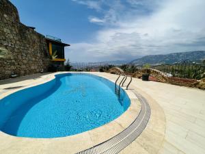 Πισίνα στο ή κοντά στο Dazzling Villa with Private Pool in Alanya