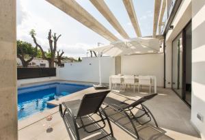 The swimming pool at or close to 2012 Montseny 152B by homeselectspain