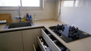 Fotografie z fotogalerie ubytování RELOhomes Serviced Apartment v Bombaji