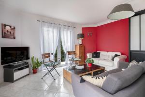 Posedenie v ubytovaní Grande maison à 1 km de la mer au Pouliguen !