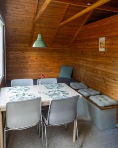 Posezení v ubytování Egtved Camping Cottages