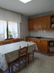 Η κουζίνα ή μικρή κουζίνα στο LA GRANDA DE LA CONCHA