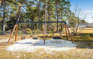 Herní místnost nebo prostor pro děti v ubytování A Stunning Home In Nexø With 1 Bedrooms And Wifi