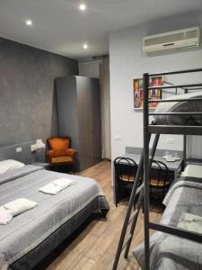 Postel nebo postele na pokoji v ubytování Hotel Convertini + 37 fotografií