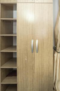 Gambar di galeri bagi Live By The Water 2-Bed-Apt With FAST Wi-Fi And Secured di Amuwo