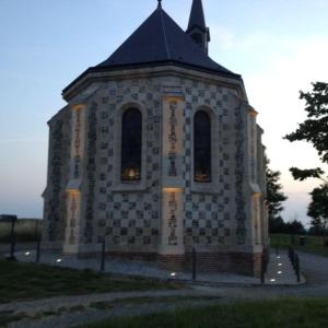 Zdjęcie z galerii obiektu AUTHENTIQUE MAISON DE PECHEUR ENTRE-TERRE & MER Avec Un POÊLE À BOIS A Disposition w mieście Saint-Valéry-sur-Somme