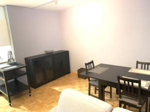 Gallery image of XL City Center Apartment-contactless check-in in Basel