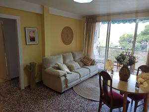 Posezení v ubytování Apartamento en Serra con preciosas vistas.
