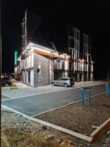 Gedung tempat apartemen berlokasi