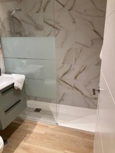 Kúpeľňa v ubytovaní Skol 420C by Completely Marbella