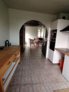 Kuchnia lub aneks kuchenny w obiekcie Charmant gîte : Les flambeaux