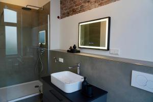 Ένα μπάνιο στο Luxuriöses Altbau im Szenenviertel