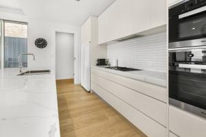 Φωτογραφία από το άλμπουμ του Strangeways Stays -Slps 10 4 Bdrm Oceanview σε Port Elliot