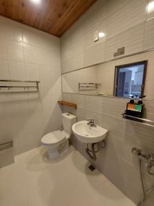 Koupelna v ubytování 未見海 + 16 fotografií