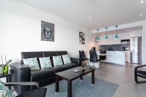 A kitchen or kitchenette at 208 New luxury apartment Calaserena