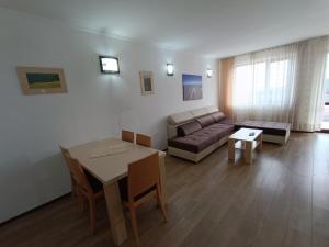 Zona de estar de Viva 6 apartment in hotel Stenata Pamporovo