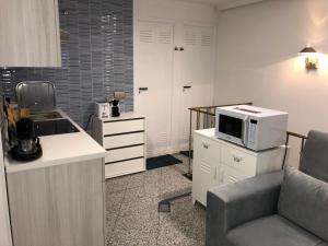 Kuchnia lub aneks kuchenny w obiekcie Luxury Apartment in Moncloa-Aravaca