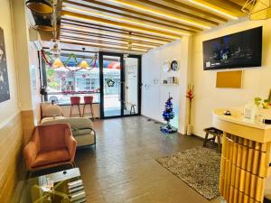 TV a/nebo společenská místnost v ubytování Daraya Hostel