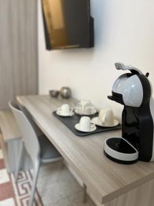 Coffee and tea making facilities at Bonadies64 B&B
