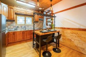 Kuchyň nebo kuchyňský kout v ubytování Ellon Hanok Pension