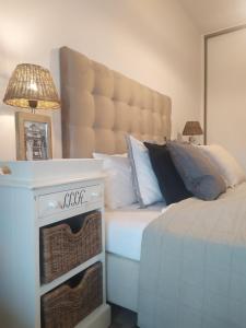 Posteľ alebo postele v izbe v ubytovaní Apartament Riviera z tarasem - Playa Baltis