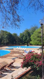 Imagen de la galería de Casa de huéspedes Mariposa en manantial countryclub, en Hohenau