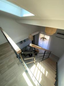 een uitzicht over een trap in een huis bij Appart vue mer coeur ville - Casa Riviera Bellevue in Sainte-Maxime