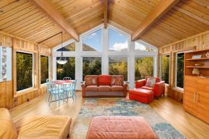 Gallery image of Moose Meadow Chalet in Girdwood