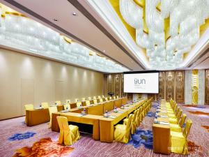 佛山南海瞻云酒店-近琶洲会馆商务区和/或会议室