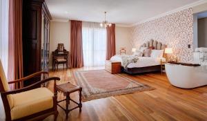 Katil atau katil-katil dalam bilik di The Hawthorn Boutique Hotel +81 gambar