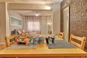 Posezení v ubytování Lujoso apartamento centro ciudad, parking privado gratuito + 33 fotografií