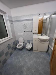 Koupelna v ubytování Cèsa Sot Bosch