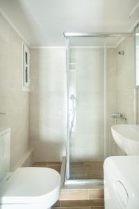 Bagno di Acropolis Ancient World - 5 minutes from subway and Acropolis Museum