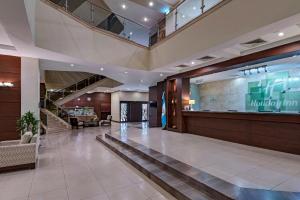 Lobby o reception area sa Holiday Inn Guatemala, an IHG Hotel